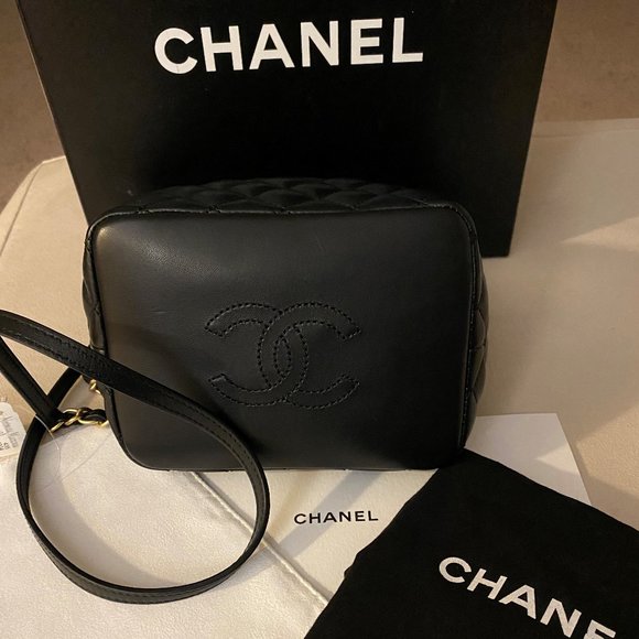 Chanel Sac Hobo Bag - Picture 2 of 9